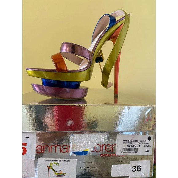 Meet your Posher, Kat and Kevin - Picture 2 of 3